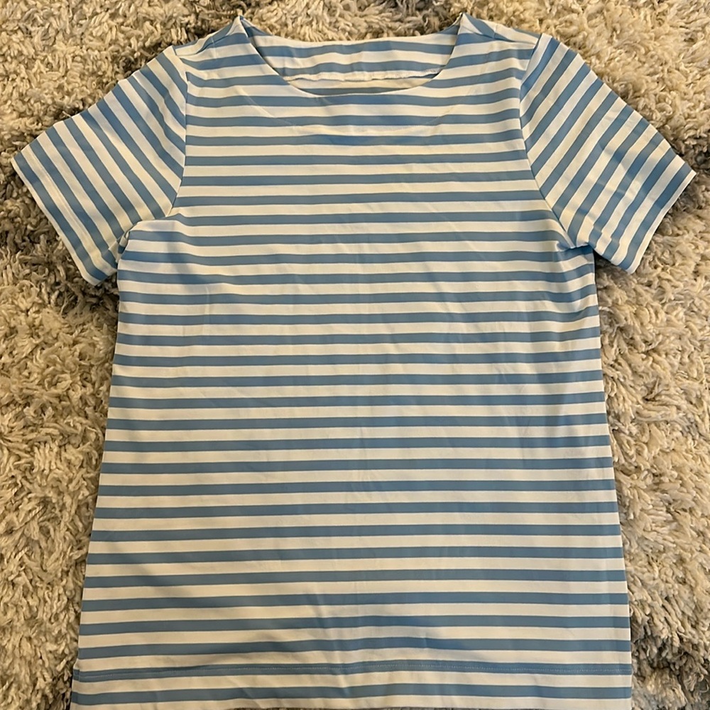 Dudley Stephens tee - size large